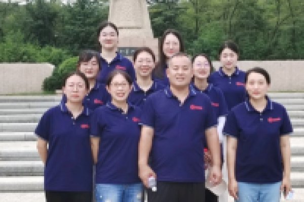 凯能达机械公司团建