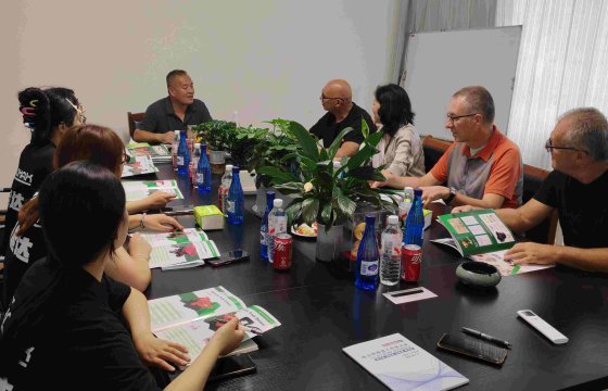 欢迎来自意大利的客户