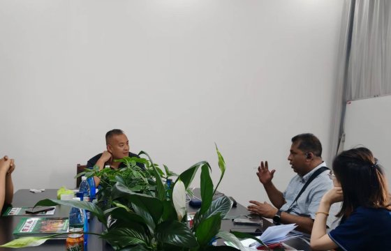 欢迎来自印度的客户